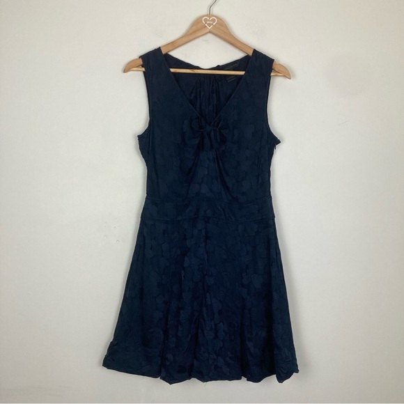 Marc Marc Jacobs navy blue silk blend floral patterned mini dress with bows. 8 - Picture 1 of 7